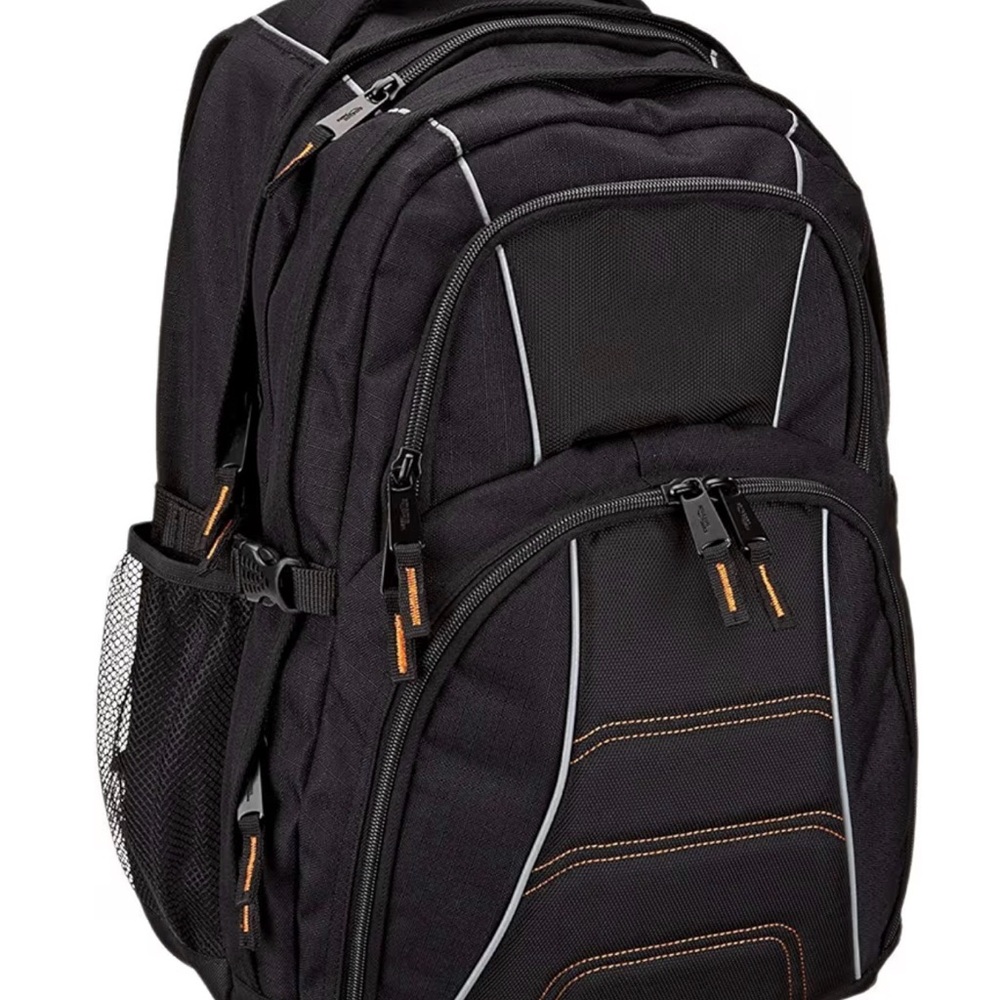 NWOT Amazon Basics Padded Laptop Backpack with Water Bottle Pockets